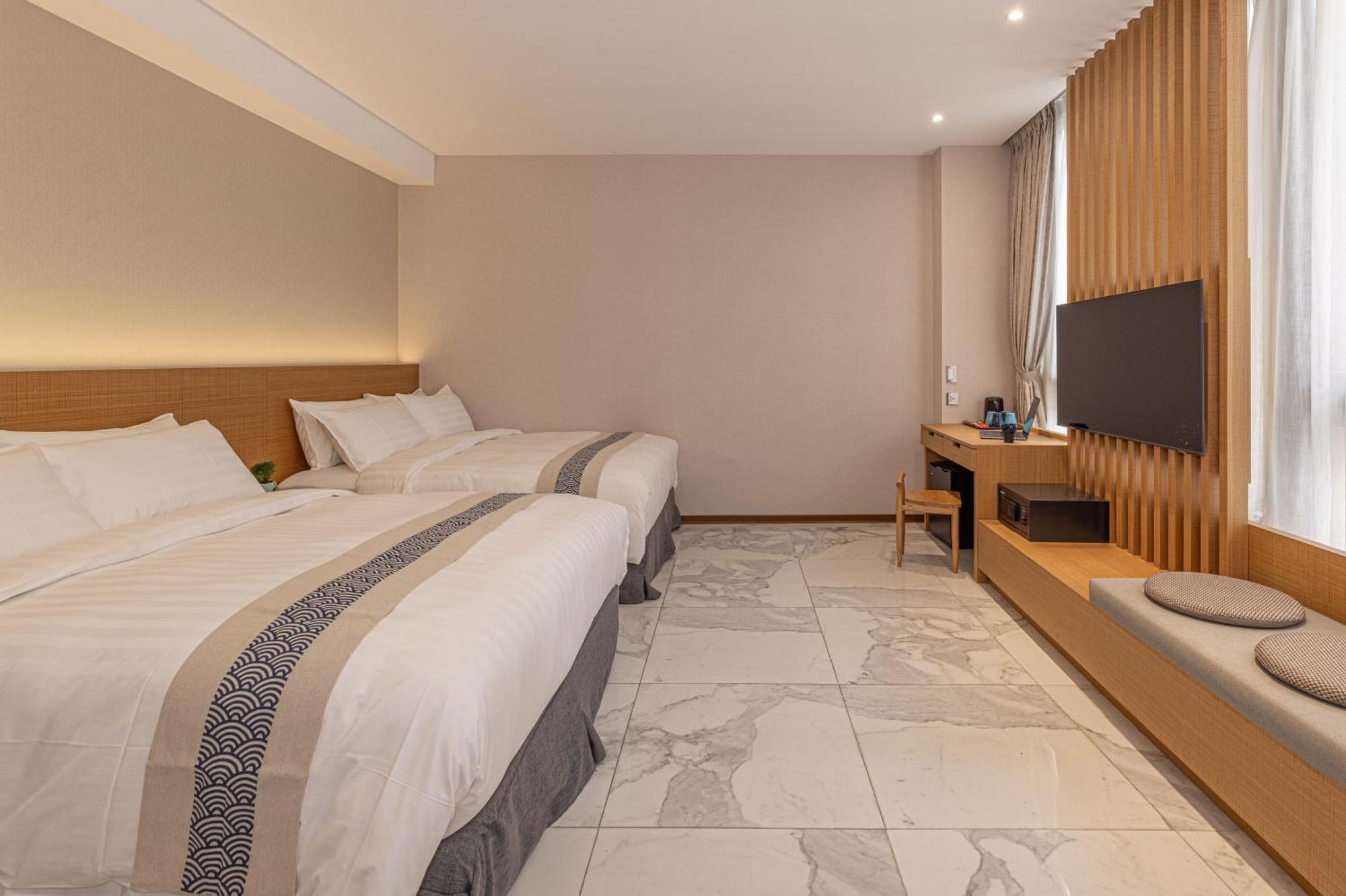 Sun Moon Lake Apollo Resort Hotel Yuchi Extérieur photo