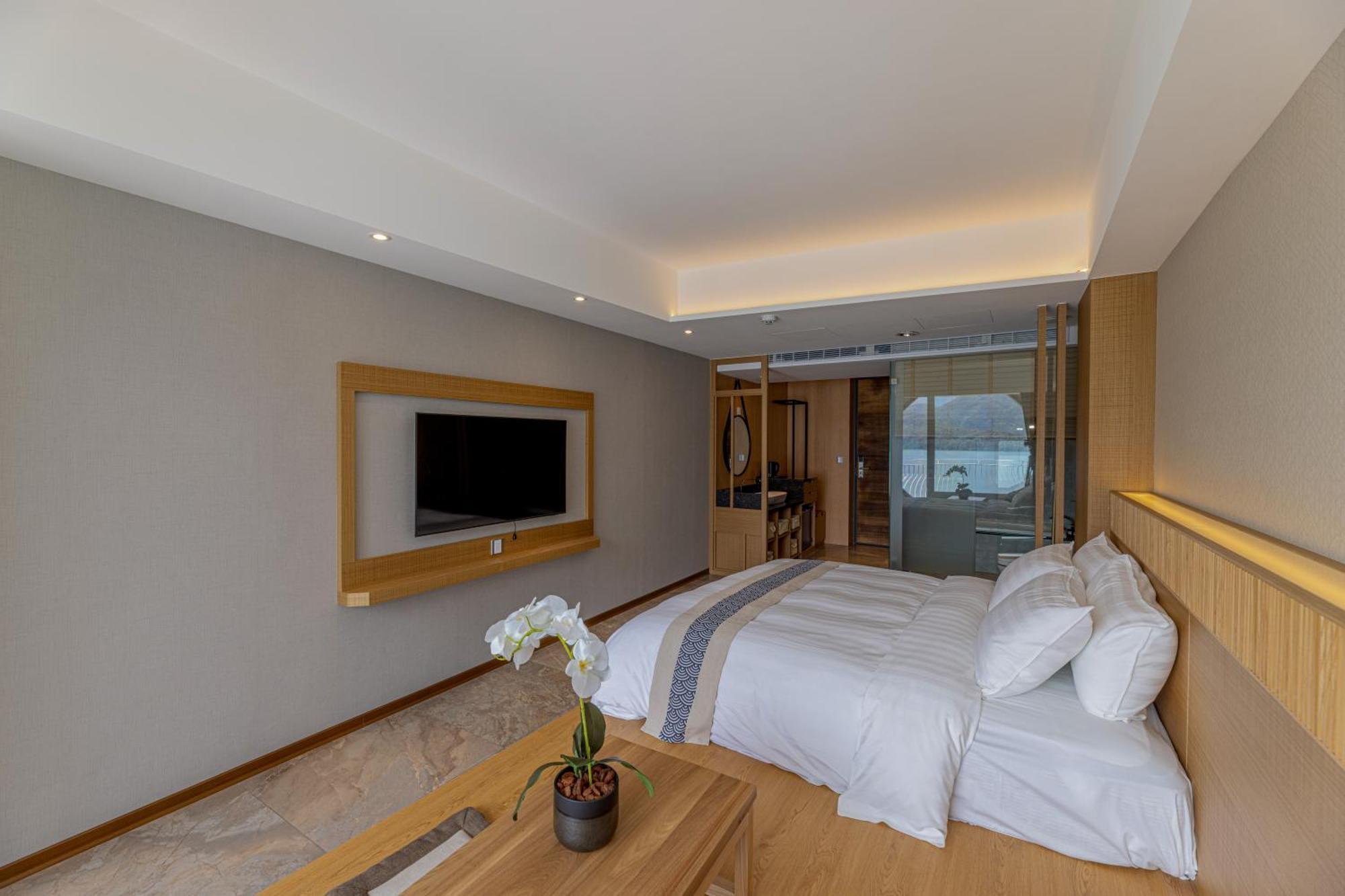 Sun Moon Lake Apollo Resort Hotel Yuchi Extérieur photo